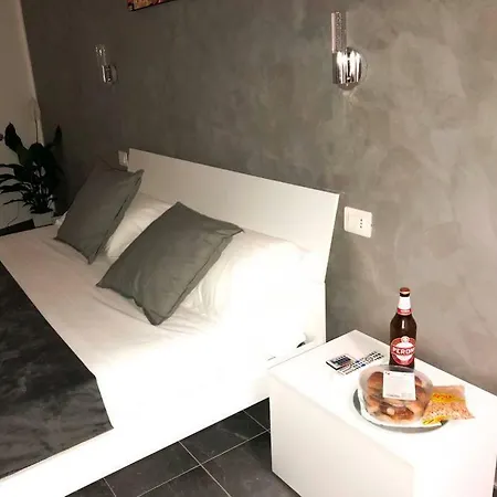 Holiday home Cristina's House Naples