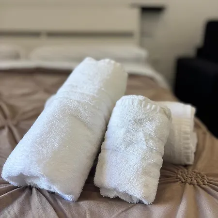 Cristina House 5 Min From Old Town & Train Station Wifi 5 Star Неаполь