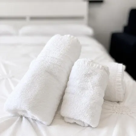 Cristina House 5 Min From Old Town & Train Station Wifi 5 Star